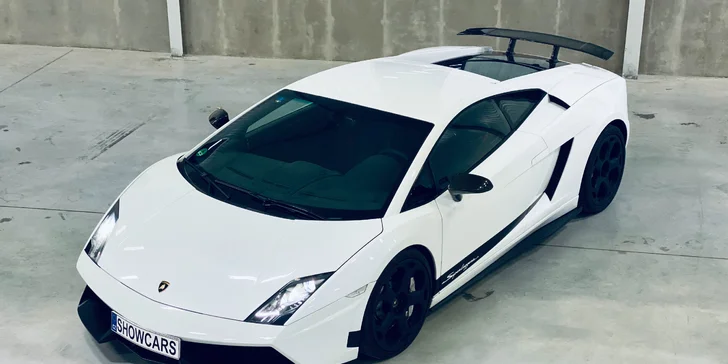 Jízda ve Ferrari, Lamborghini, Mustang SHELBY, Nissan GT-R, Porsche, Tesla nebo Subaru