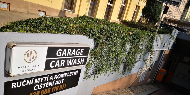 Kompletní ruční mytí auta: exteriér, interiér i podvozek