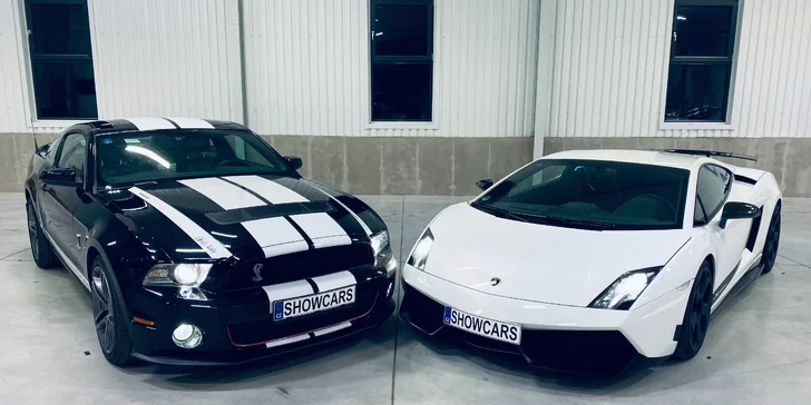 Porovnejte výkon dvou supersportů: jízda ve dvou autech pro jednoho