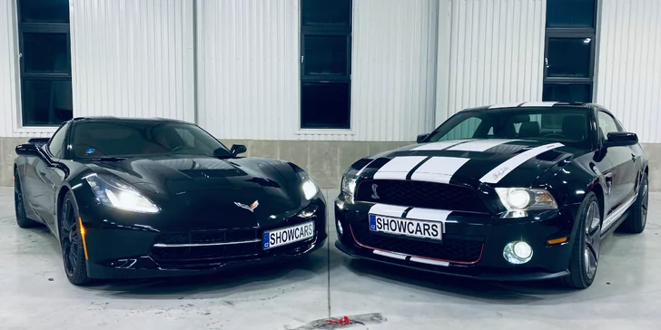 Porovnejte výkon dvou supersportů: jízda ve dvou autech pro jednoho