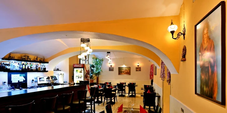 Malé či velké degustační indické menu pro dva: hlavní chody s kuřecím i vege