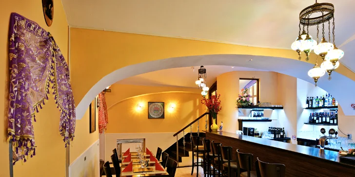 Malé či velké degustační indické menu pro dva: hlavní chody s kuřecím i vege