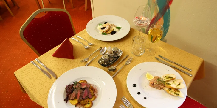 Dokonalá romantika: 3chodové menu a neomezený vstup do wellness pro dva