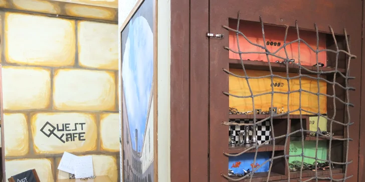 Úniková hra Pevnost Boyard a posezení v kavárně s hlavolamy