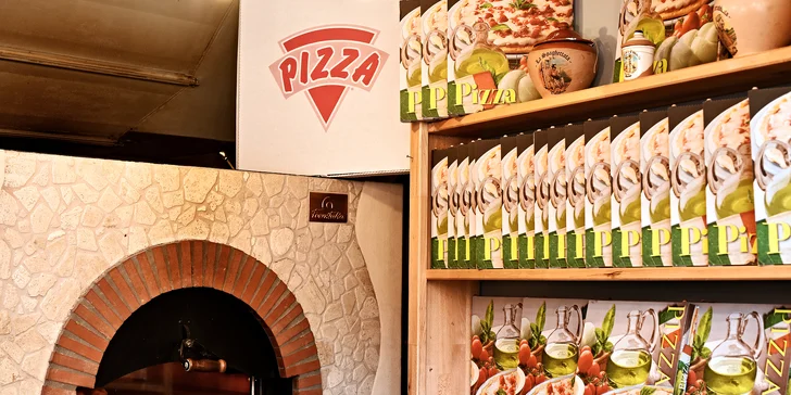 Restaurace blízko Karlova mostu: až 5 pizz dle výběru s sebou
