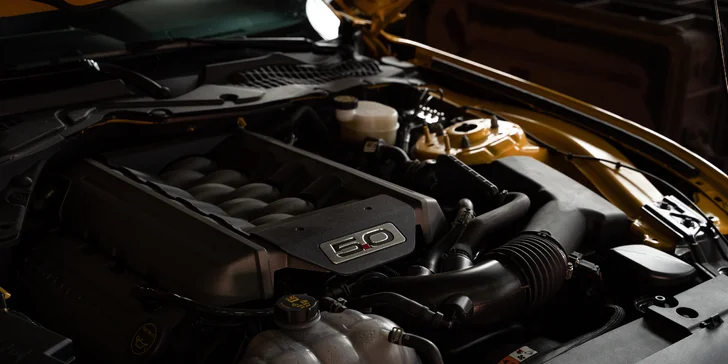 Jízda ve Fordu Mustang GT 5.0: 20 min. spolujízdy nebo až 60 min. řízení