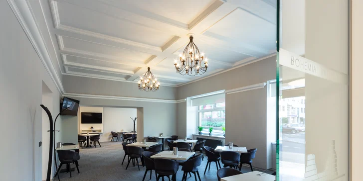 Bohemia Inn Hotel: 3 dny v Turnově se snídaněmi a lyžovačkou nebo láhví prosecca na pokoji
