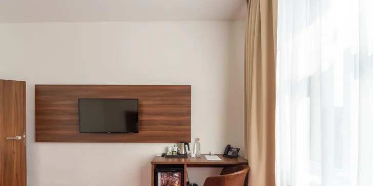 Bohemia Inn Hotel: 3 dny v Turnově se snídaněmi a lyžovačkou nebo láhví prosecca na pokoji