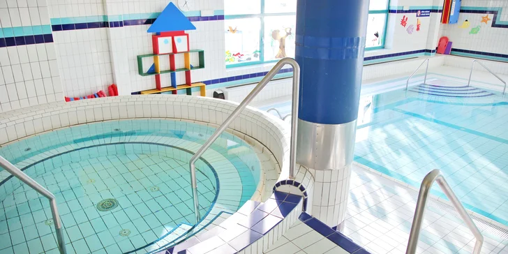 Český ráj pro dva i rodinu: pobyt se snídaní a vstupem do aquacentra