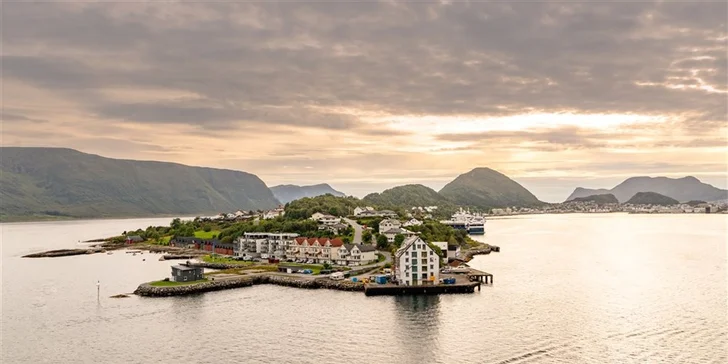 Letecký zájezd do Bergenu, Vossevangenu i k norským fjordům s ubytováním a snídaní