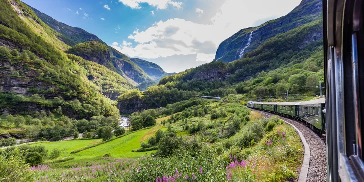 Letecký zájezd do Bergenu, Vossevangenu i k norským fjordům s ubytováním a snídaní