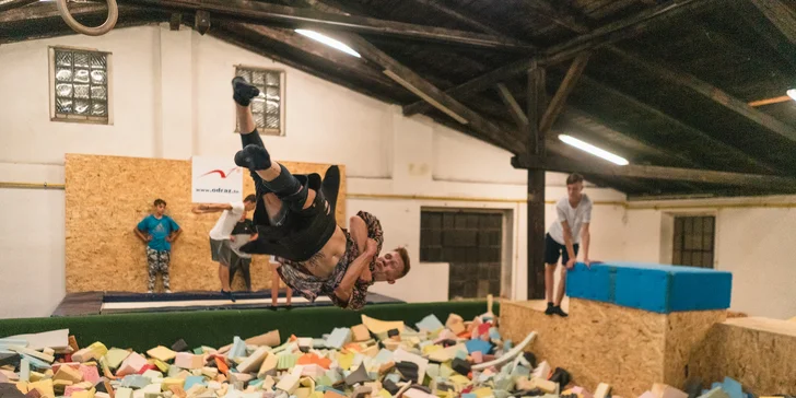 Vyzkoušej si, jaké to je být ninjou: vstup do Parkour Parku na 120 minut pro 1 i 2 osoby