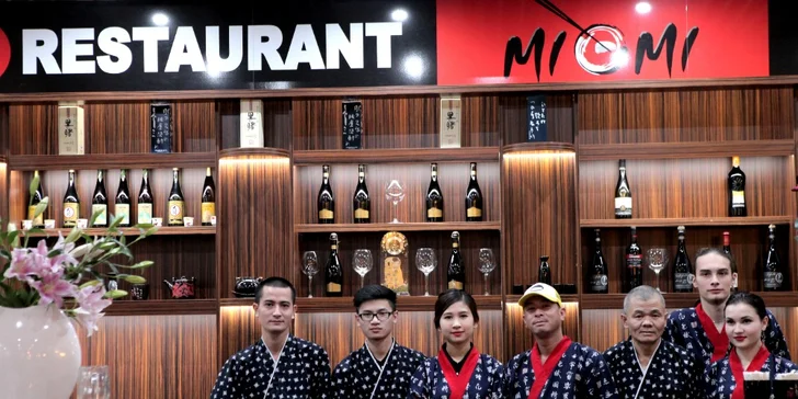 Sushi sety s 21–70 kousky: nigiri, maki i roll s krevetami, lososem či tuňákem