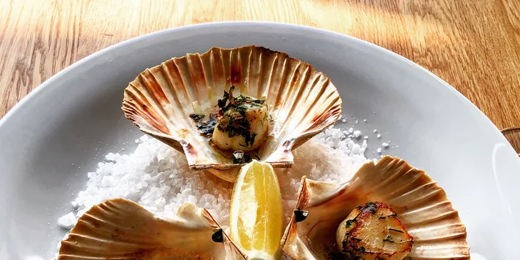 Dárkové poukazy v hodnotě až 2000 Kč do restaurace River Garden Grill na steaky i pochoutky s lanýži
