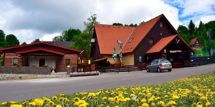 Jarní dovolená v Orlických horách: polopenze, infrasauna, a dítě do 11,9 let zdarma