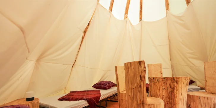 Pobyt v indiánském teepee v Beskydech: možnost grilování, příroda a výlety