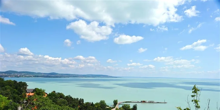 O víkendu k maďarskému moři: jednodenní koupání u Balatonu ve středisku Siófok