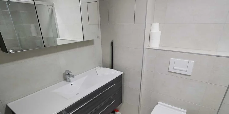 Aktivní dovolená v Krkonoších: pobyt v moderní Residenci Kovárna pro 4 až 6 osob