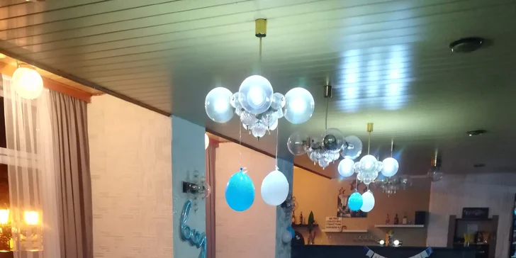 3chodové menu pro dva i s lahví šumivého vína nebo domácí limonádou