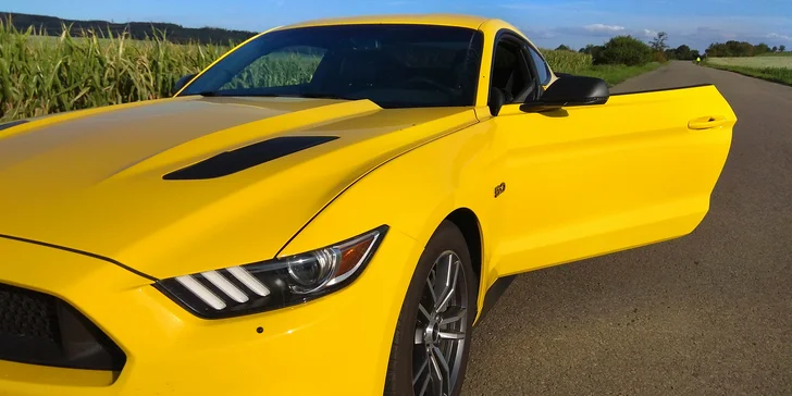 Jízda ve Fordu Mustang GT 5.0: 20 min. spolujízdy nebo až 60 min. řízení