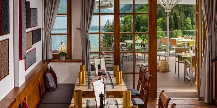 K restauraci patří terasa s výhledem. 