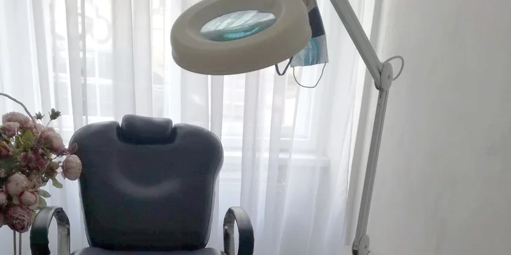 Krásný pohled: prodloužení řas metodou řasa na řasu
