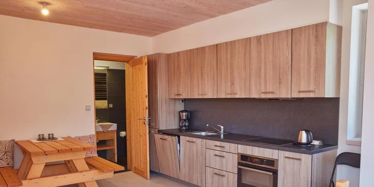 Pořádná relaxace v srdci Krkonoš: moderní Residence Sněžka s výhledem na hory