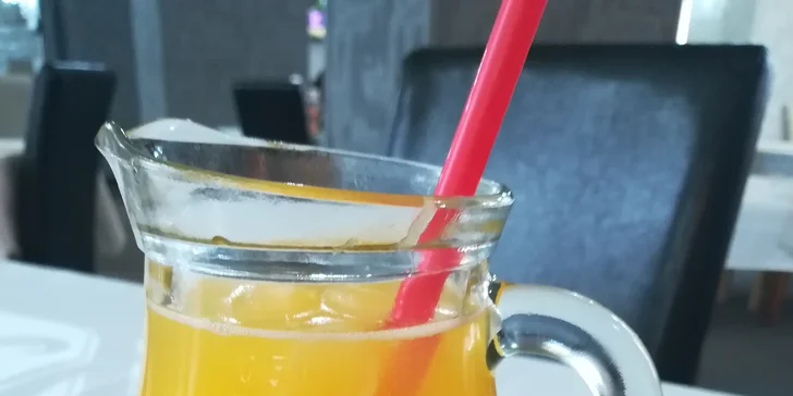 3chodové menu pro dva i s lahví šumivého vína nebo domácí limonádou