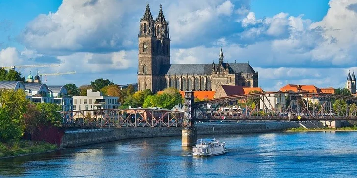 Záloha na plavbu z Děčína do Hamburku s plnou penzí a ubytováním v hotelech