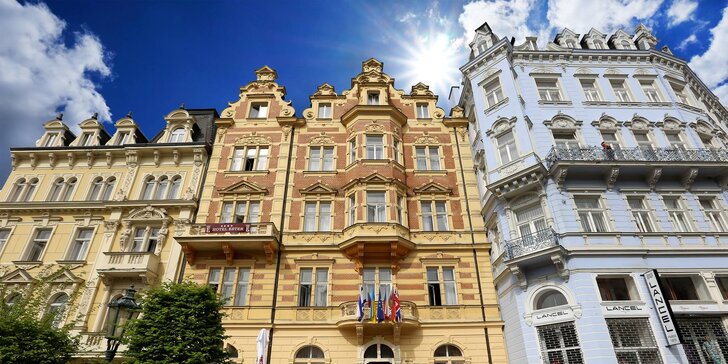 Pobyt ve 4* hotelu v centru Varů: snídaně či polopenze i wellness procedury