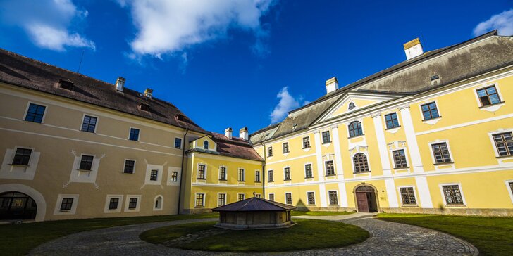 Romantický nebo rodinný pobyt v historických komnatách zámku Žďár nad Sázavou