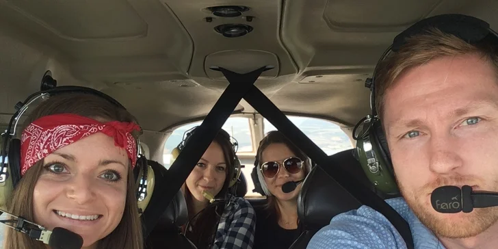 Sportovní letadlo Cessna C172: 20, 30 nebo 40 min. pilotování pro 1 osobu a možnost dalších 2 pasažérů