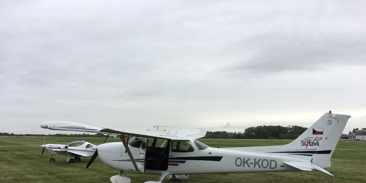 Sportovní letadlo Cessna C172: 20, 30 nebo 40 min. pilotování pro 1 osobu a možnost dalších 2 pasažérů