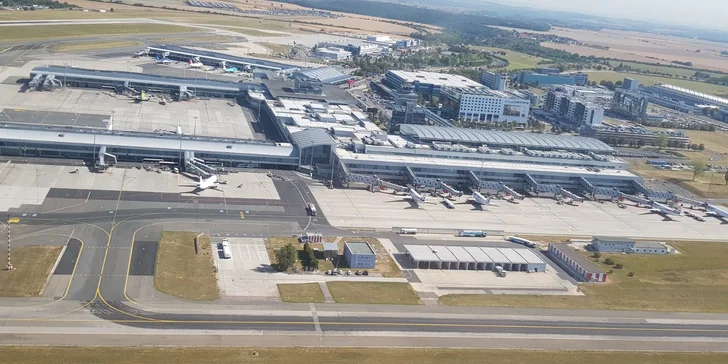 Pilotování sportovního letadla Cessna C172: 1 pilot a 2 pasažéři