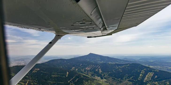 Pilotování sportovního letadla Cessna C172: 1 pilot a 2 pasažéři