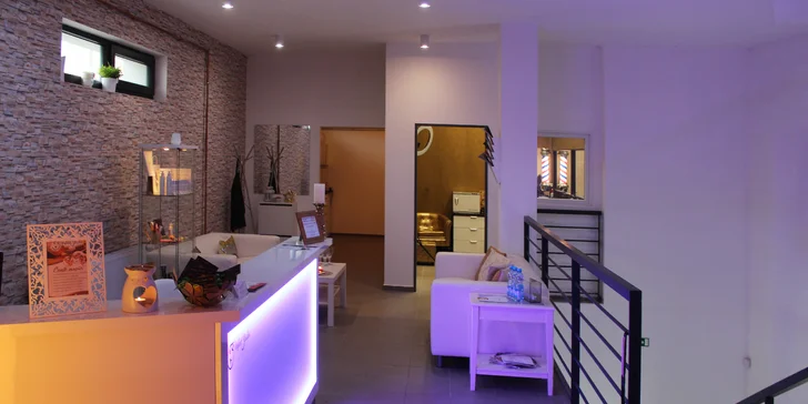 Chlapská péče v barber shopu: střih, úprava vousů, depilace voskem i styling