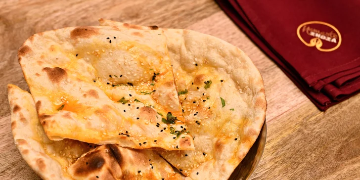Indická masová nebo vegetariánská hostina v centru Prahy pro 2 osoby