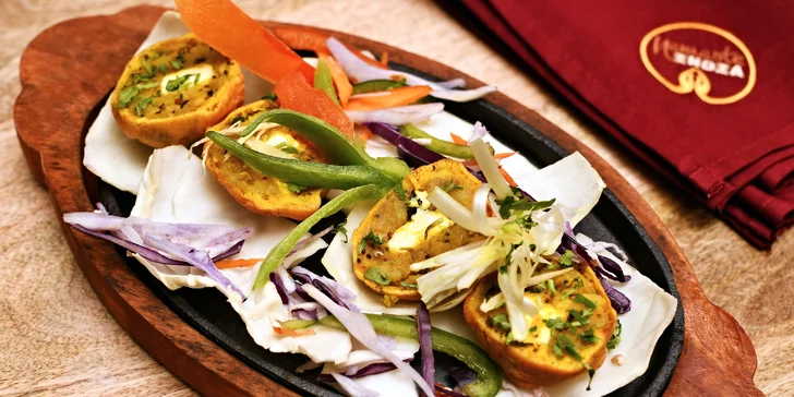 Indická masová nebo vegetariánská hostina v centru Prahy pro 2 osoby