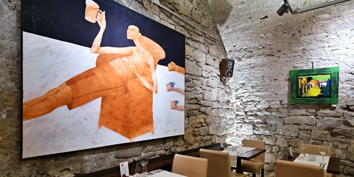 3chodové menu pro dva: kuřecí nebo hovězí steak, restaurace přímo na Staroměstském nám.