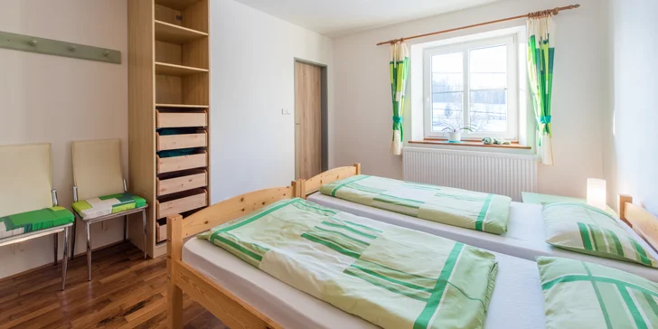 Pobyt v Jizerských horách: 3 dny se snídaní a privátním wellness a lahví vína