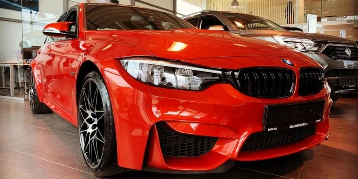 Péče o váš automobil: precizní ruční čištění exteriéru a interiéru