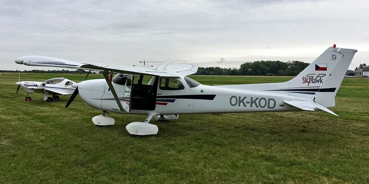 Pilotování sportovního letadla Cessna C172: 1 pilot a 2 pasažéři