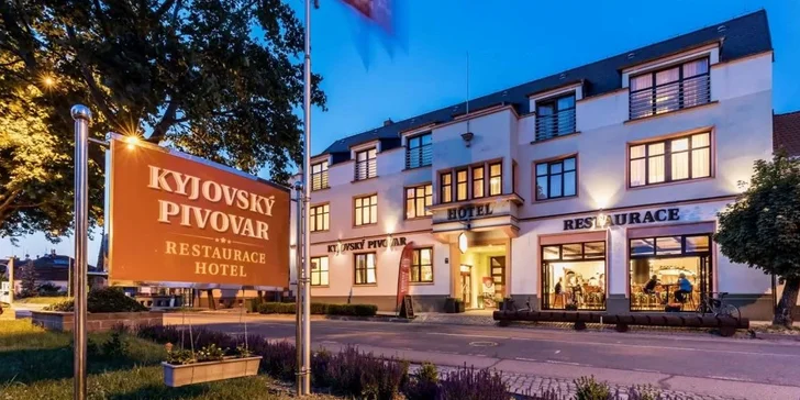 U hotelu najdete squashový kurt.