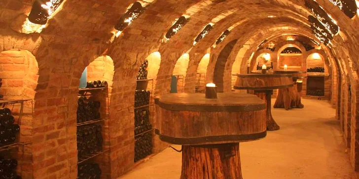 Relax na jižní Moravě: ubytování mezi vinicemi, polopenze a víno