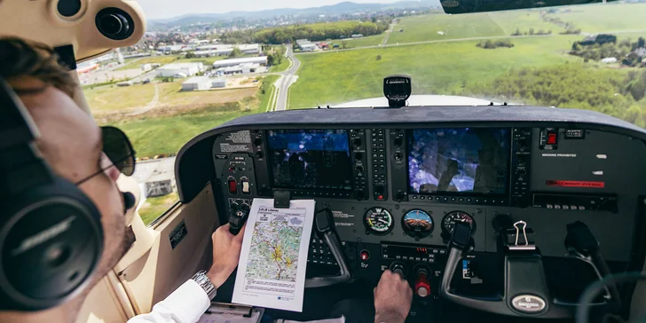 Pilotování sportovního letadla Cessna C172: 1 pilot a 2 pasažéři