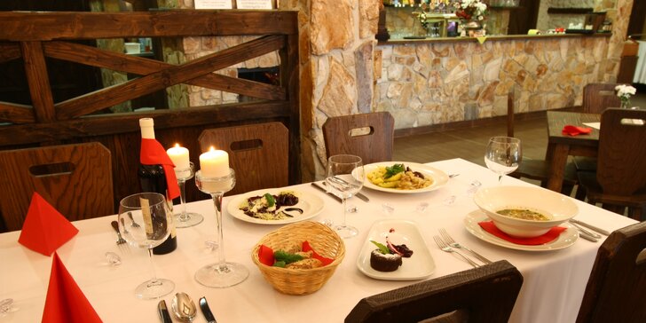 4chodové menu v restauraci s výhledem na Lysou horu: kachní prsa nebo pstruh i lahev vína
