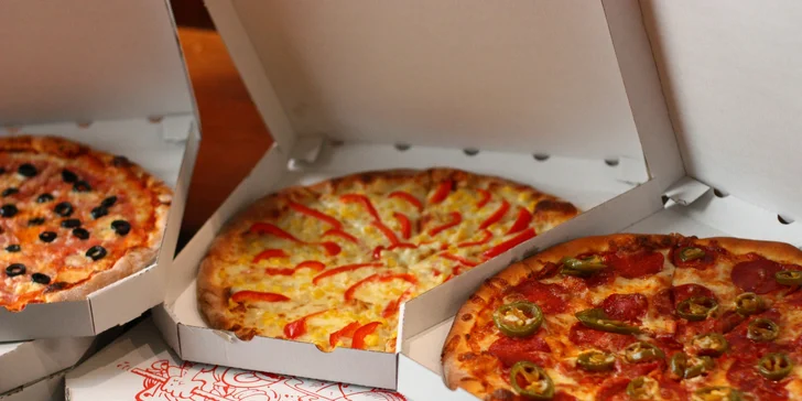 Pizza od Gustlíčka s rozvozem: výběr z 15 druhů o průměru 32 cm i XXL pizza