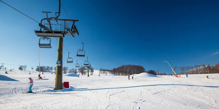 Na lyže s celou rodinou: celodenní permanentky do Skiareálu Vrchlabí – Kebrlák