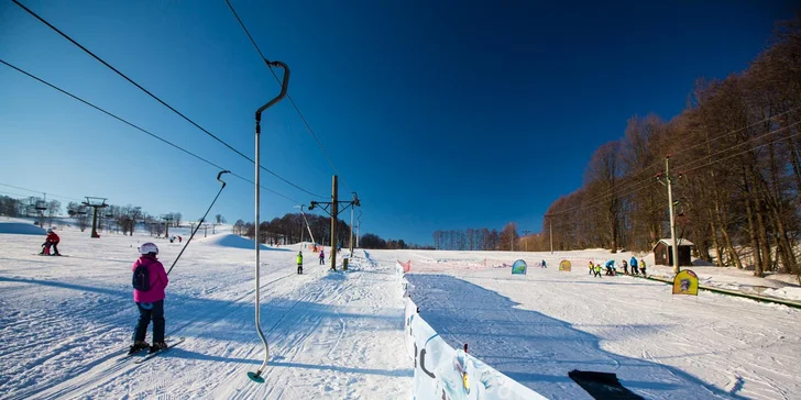 Na lyže s celou rodinou: celodenní permanentky do Skiareálu Vrchlabí – Kebrlák