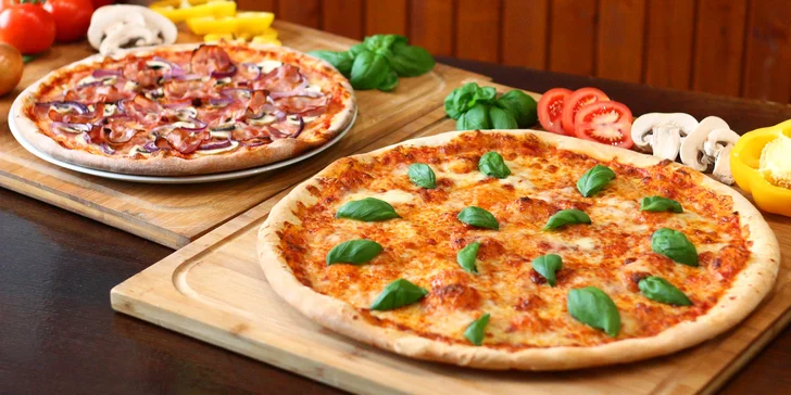 Pizzy od Gustlíčka: výběr z 15 druhů o průměru 32 cm i XXL pizzy